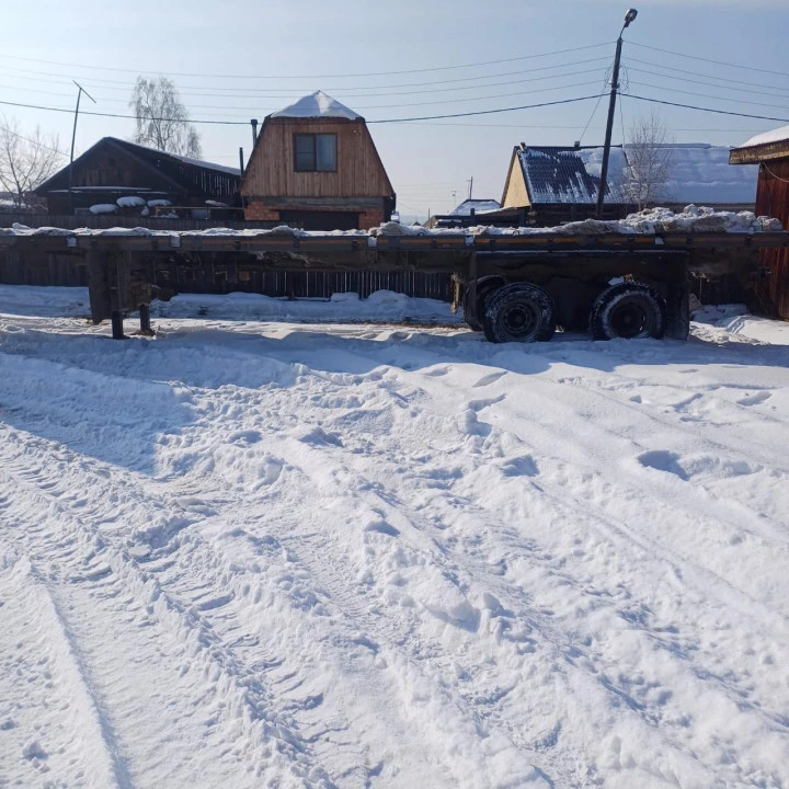 Специализированный, полуприцеп-тяжеловоз САВ 931802E8, 2023 г/в, Идентификационный номер: LFWMXXRX8P1F00246. Обременение: Залог в пользу АКБ «Металлургическийинвестиционный Банк» (ПАО).